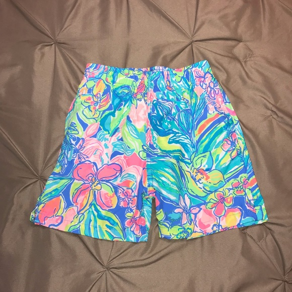 NWT Lilly Pulitzer Capri Surf Gypsea Swim Trunks Size Kids XL